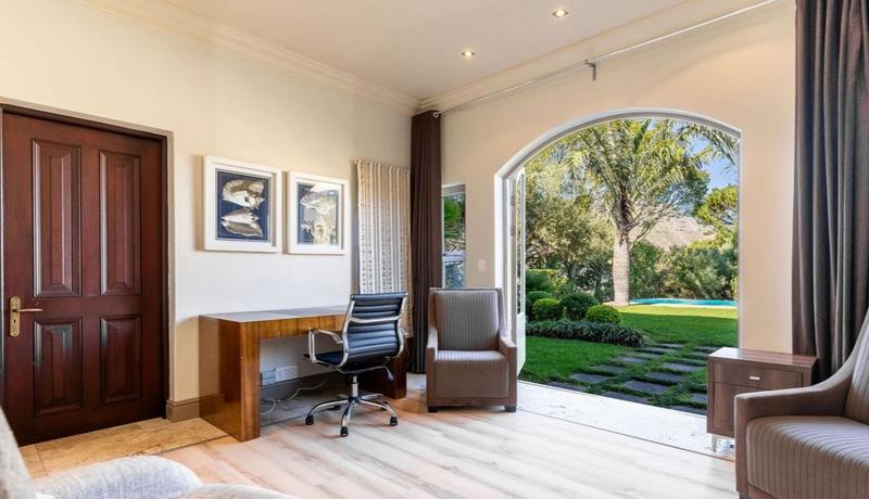 5 Bedroom Property for Sale in Hout Bay Western Cape